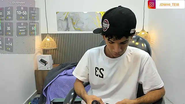 Chat XXX en directo de JDWhite18