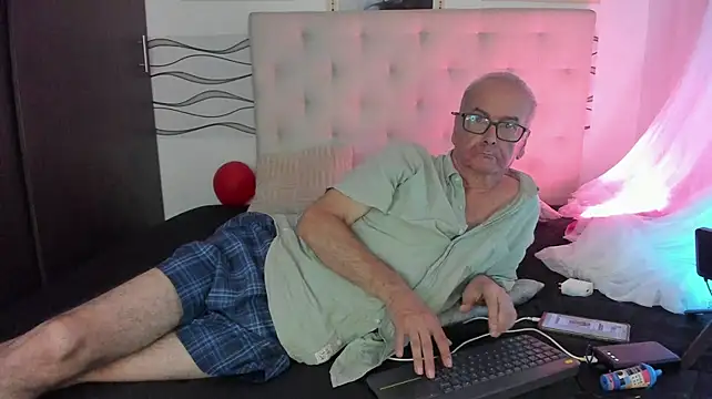 Chat +18 de david_holman ao vivo