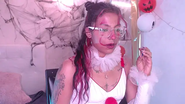 Chatroom XXX en direct de SamathaMay