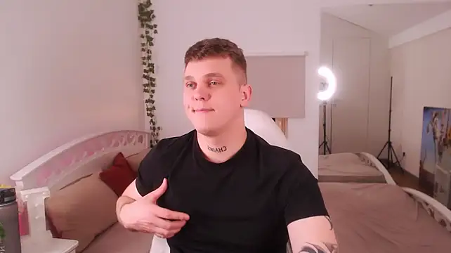 HotVanee Live XXX-chat
