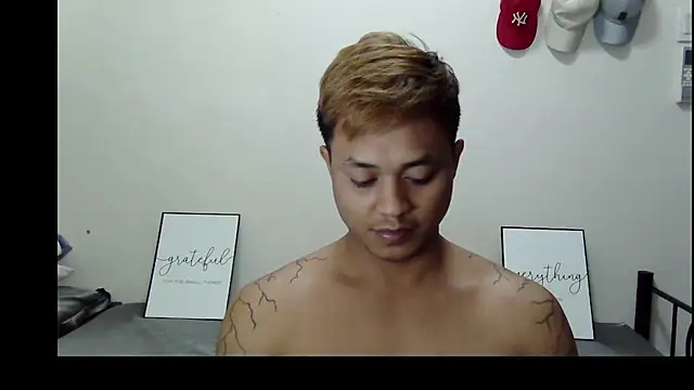 LonelyMark4u Pertunjukan Webcam