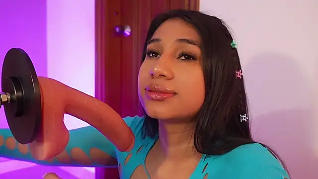 Chat XXX ao vivo de EMILYY_WALKER