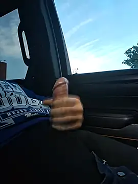 ThickaThuckDick07 Show in webcam