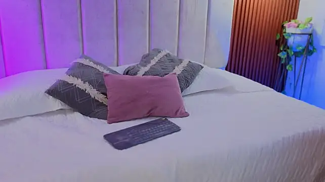 SofiaCortes4's Live XXX Chat