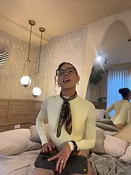 Chatroom XXX en direct de Luxa_Velvet