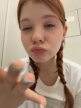 Freaky__Nikki: онлайн-секс-чат