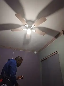 צ'אט XXX בשידור חי של ReallyReallyReal