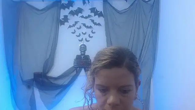 Kasandra_Cortez Adlı Modelin Canlı XXX Sohbeti