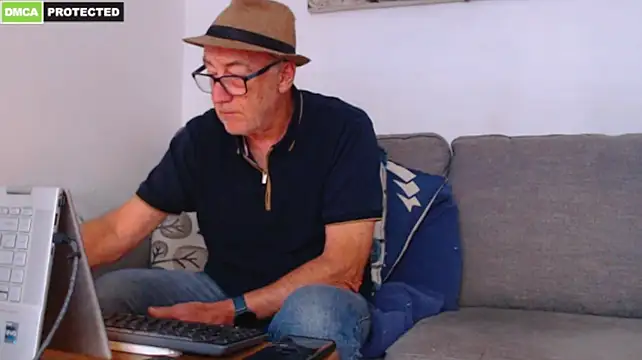 bluedae1 – Naživo XXX chat