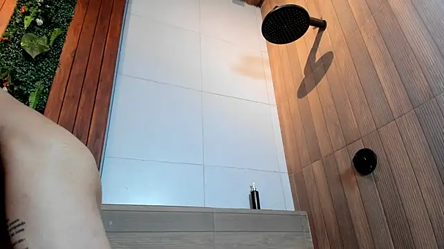 XXX chat uživo modela dan_damon