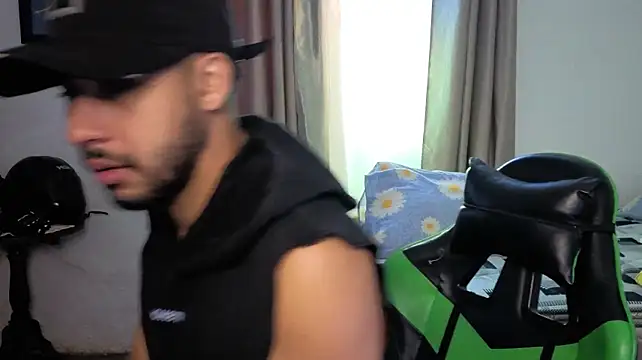 دردشة Daiki_Jack الجنسية المباشرة
