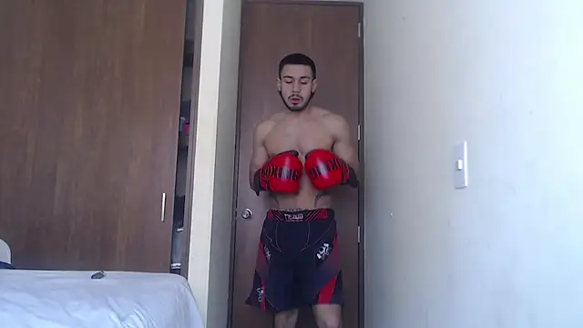 XXX chat uživo modela Taylor_DiamondBoy
