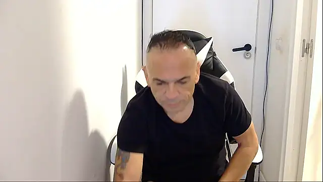 mateocali25 – Live XXX-chat