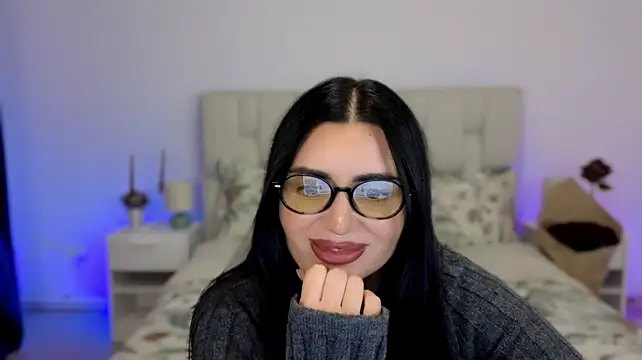 Chat XXX en directo de Little_miaa_
