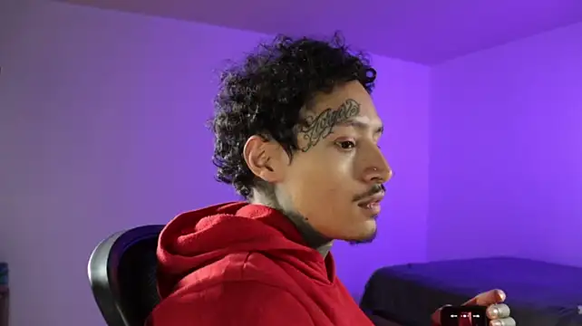 trieone Live XXX Chat