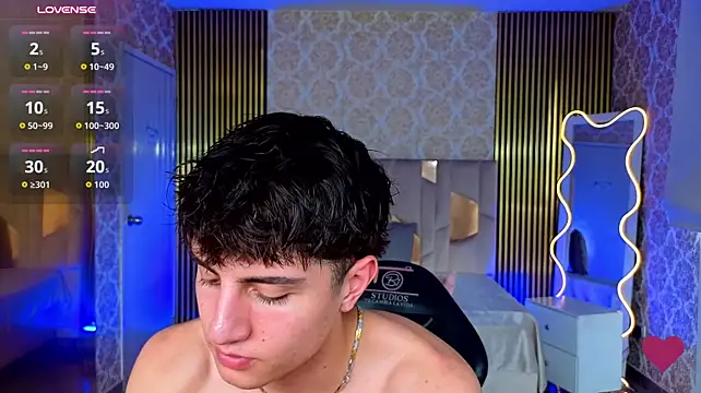 Chat +18 de Kyler_tay ao vivo