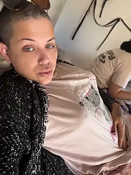 Show modela alicetgirlbr na web-kameri