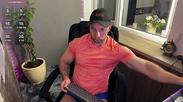 michaelbradleu's Live XXX Chat