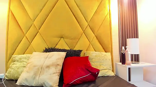 EllenJordan__ Adlı Modelin Canlı XXX Sohbeti