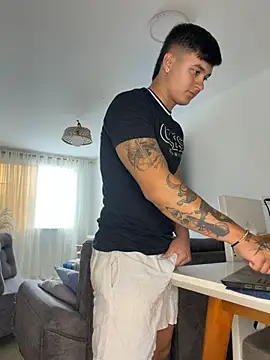 Chat XXX en directo de Christopher_strongg
