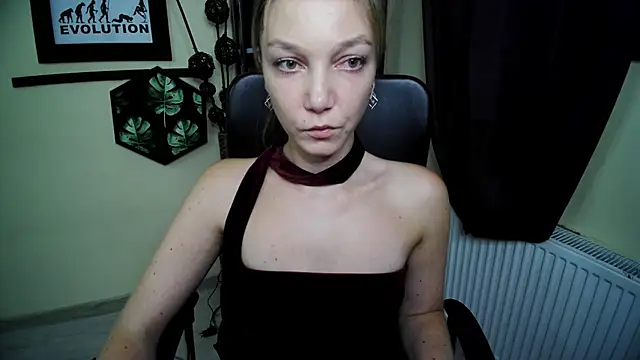 EmillyPlay – Live XXX-chat
