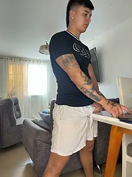 Chat XXX en directo de Christopher_strongg