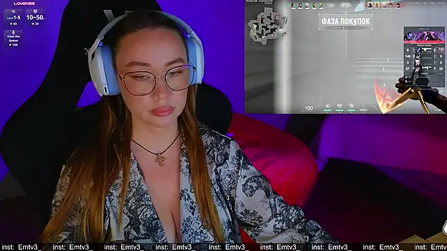 Živý XXX chat Emili1-