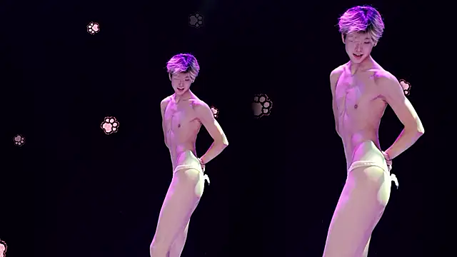 צ'אט XXX בשידור חי של HOT-001