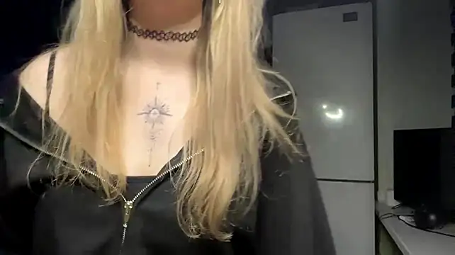 NathalieMcritchie Chat XXX in diretta