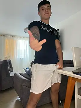Christopher_strongg – Live XXX-chat