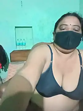 Group_Of_Lust Show in webcam