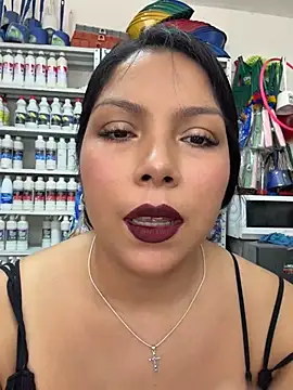 ISABELLA__LUNA's Live XXX Chat