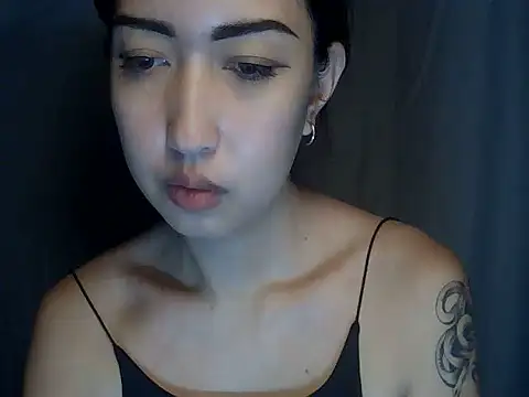 Chat +18 de XXnaughty_08XX ao vivo