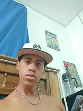 Dennis_Lupers Chat XXX in diretta