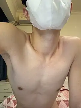 llkiki Chat XXX in diretta