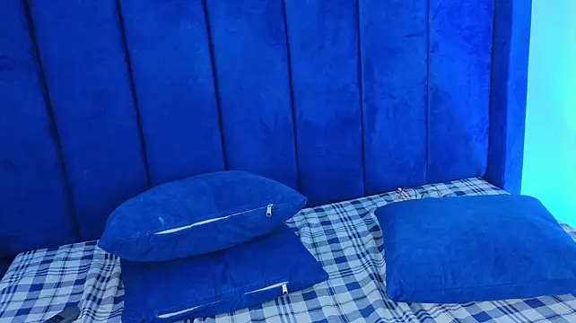 Živý XXX chat ALESSIAMONROE_CR