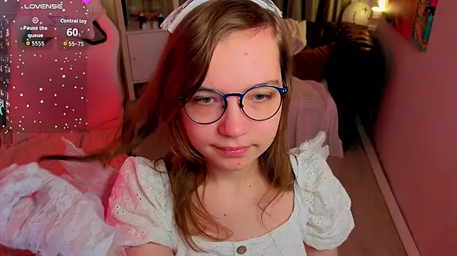 LiaBroock Adlı Modelin Canlı XXX Sohbeti