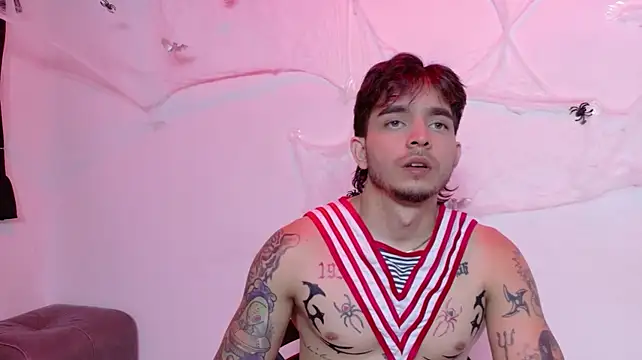 Chat +18 de AliceandMax ao vivo
