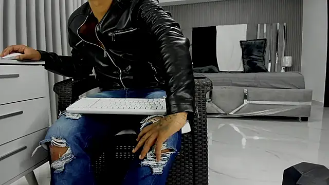 Czat XXX na żywo – master_jens