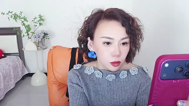 qinqin428's Live XXX Chat