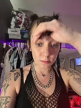 BlankasWorld999 Adlı Modelin Canlı XXX Sohbeti