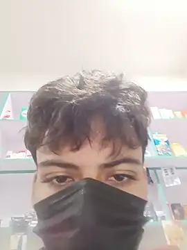Hornyboy337's Live XXX Chat