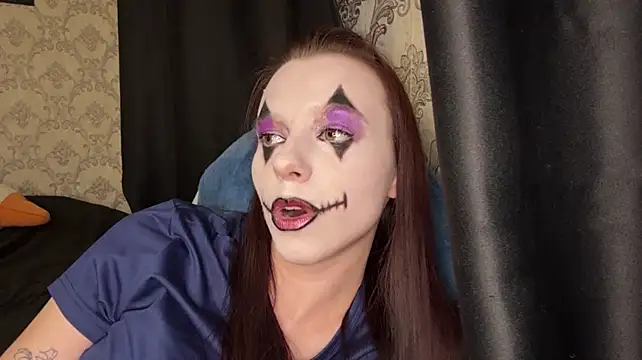 TaynaHauptly's Live XXX Chat