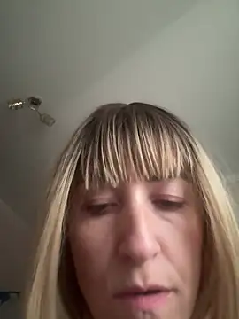 mystical_Elenn's Live XXX Chat