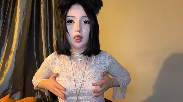 GoldenSweeti's Live XXX Chat