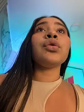 maliha_ec's Live XXX Chat