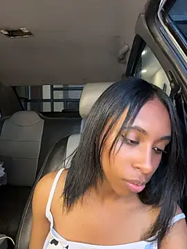 Thalia-fire's Live XXX Chat