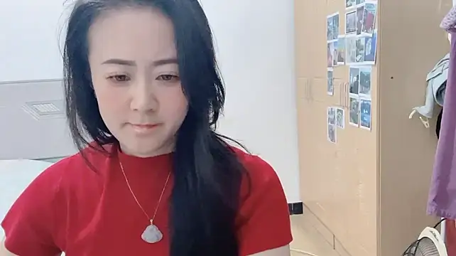 fanfan-FF's Live XXX Chat