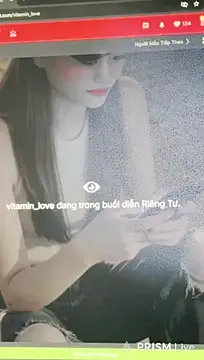แชท XXX สดของ DressingEarldom