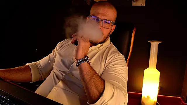 צ'אט XXX בשידור חי של AngeloEric